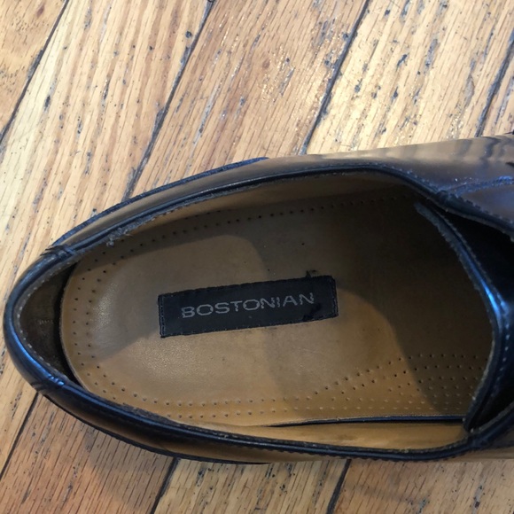 Men’s dress shoes